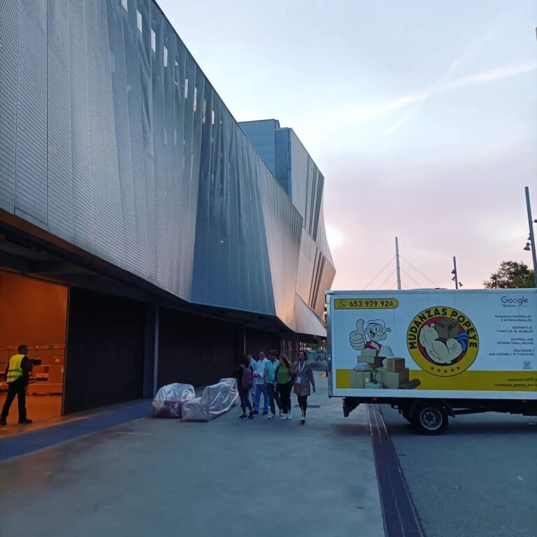 Mudanzas de viviendas, oficinas y negocios con servicio de guardamuebles en Barcelona y alrededores Barcelona